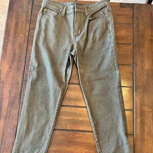 Express, Skinny Jeans, 32*32, Olive Green, Great for the office!